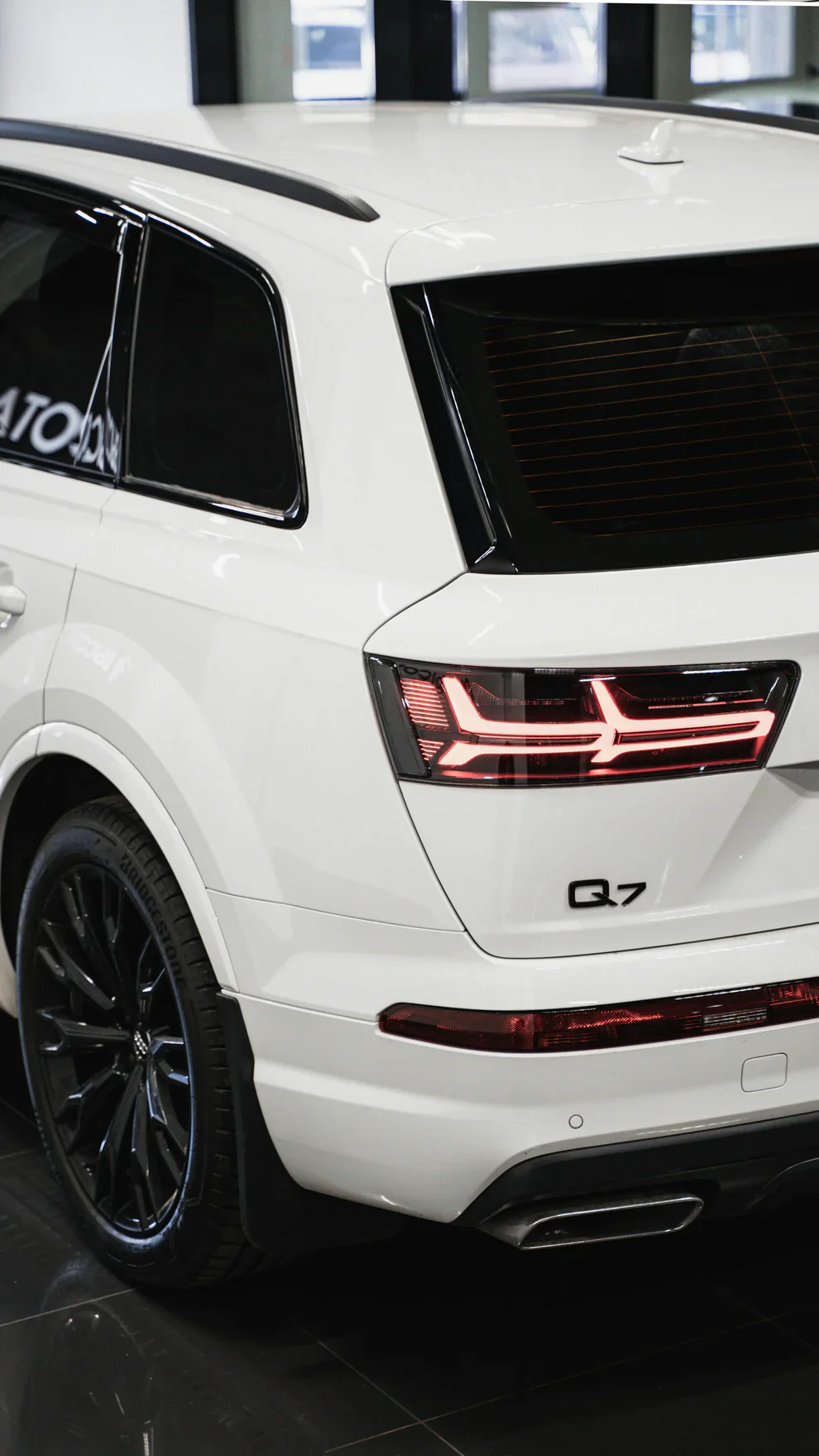 slider image